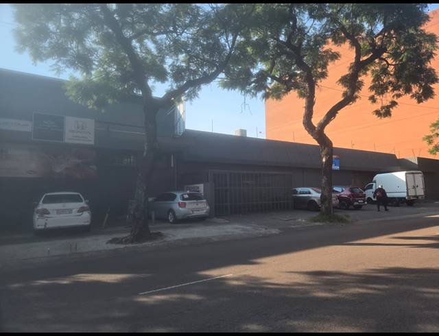 2,249M² WAREHOUSE FOR SALE IN PRETORIA CENTRAL